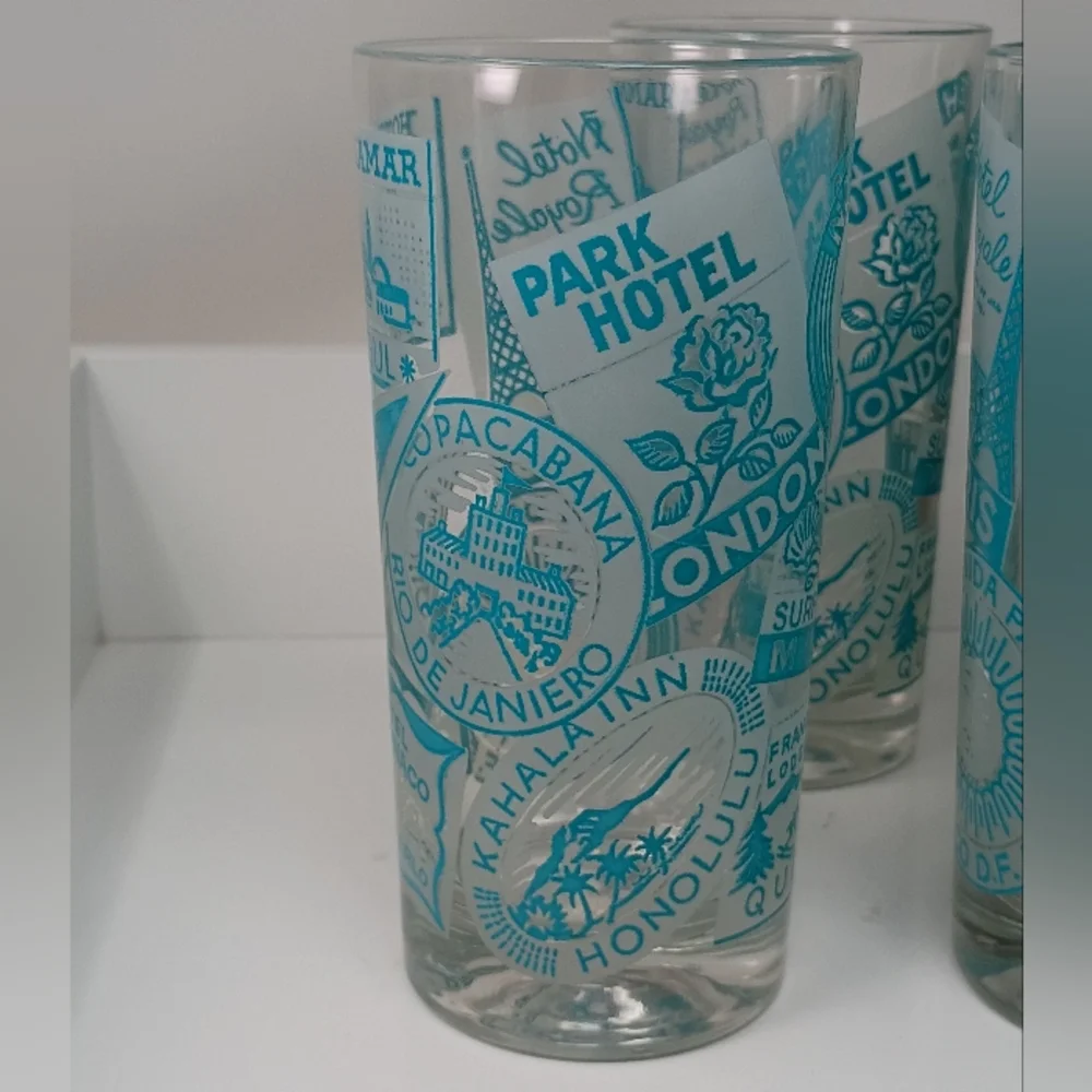 Vintage Travel-Themed Glass Tumblers - Blue